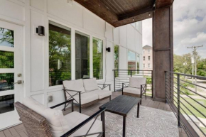 Spacious 2BD-Close To Everything